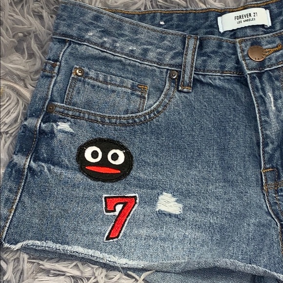 Forever 21 Pow Patch Denim Jean Shorts Size 26 - Picture 2 of 7